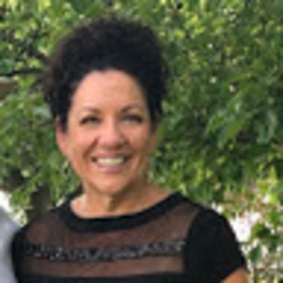 Meet your Posher, Corie - Picture 1 of 1